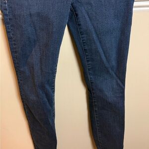Good American Women’s Skinny High Rise Jeans size 2/26 Raw hem